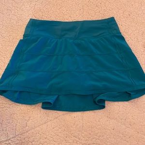 Lulu Lemon Pace Rival Mid-Rise Skirt size 2